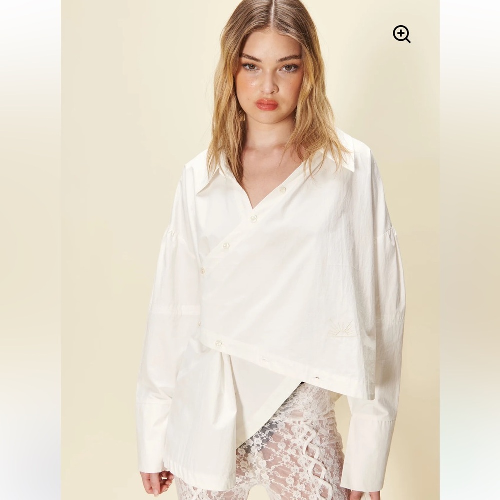 House of Sunny the artist’s way shirt DONT BUY - HAS BEEN SOLD